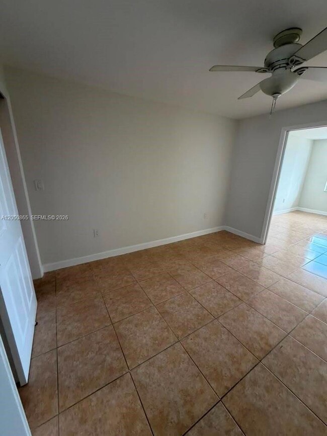 Foto del edificio - 17800 Atlantic Blvd