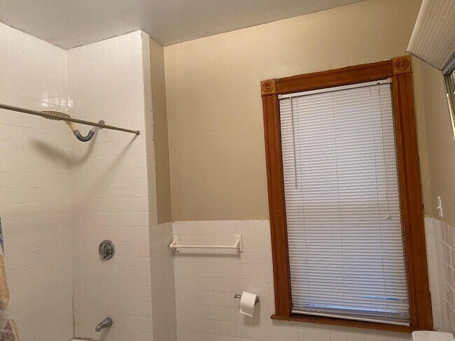 Building Photo - 3 Washburn Ter