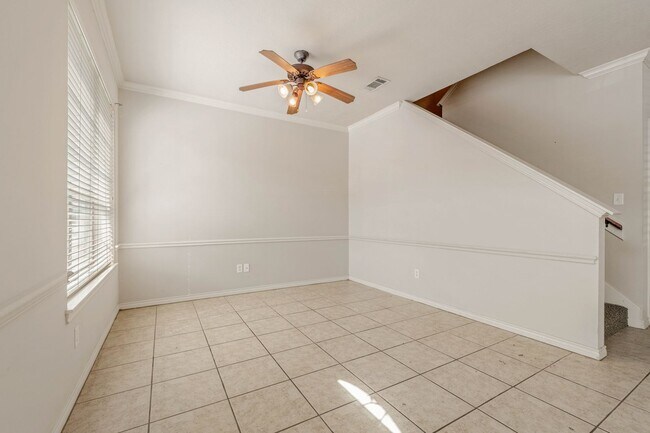 Foto del edificio - 304 Forest Dr Loop