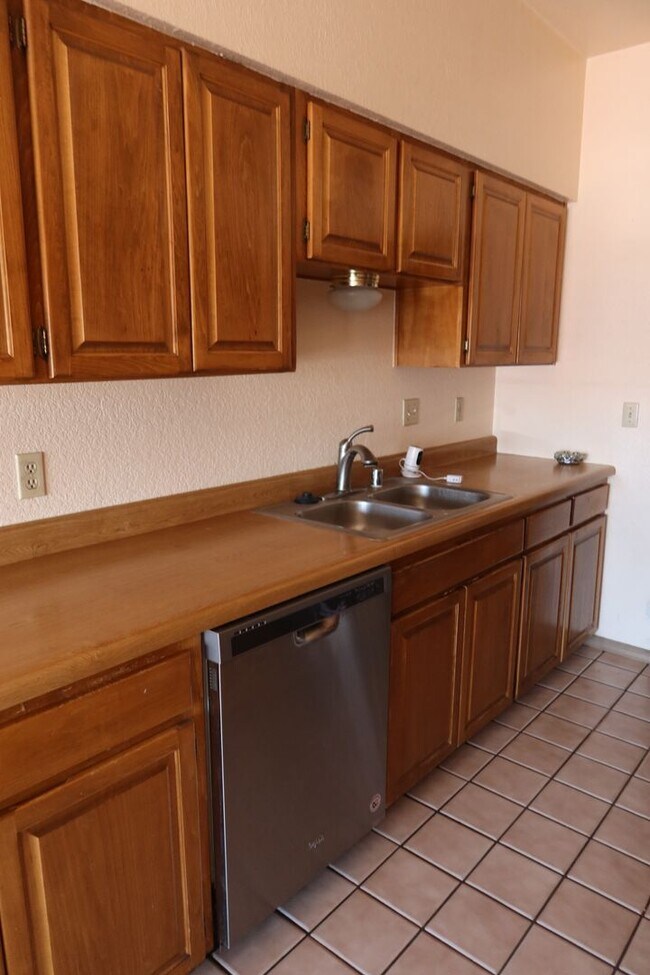 Foto del edificio - 3212 Hickman St
