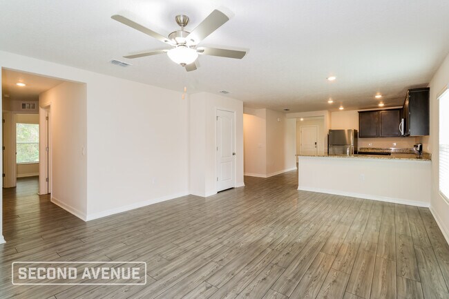 Foto del edificio - 1195 Siboney St NW