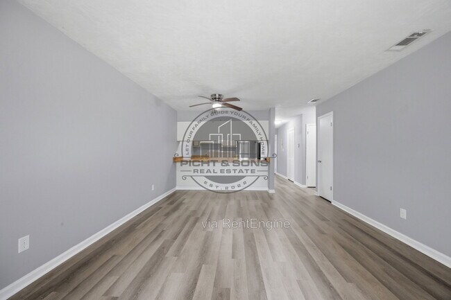 Building Photo - 1824 Seay Ct