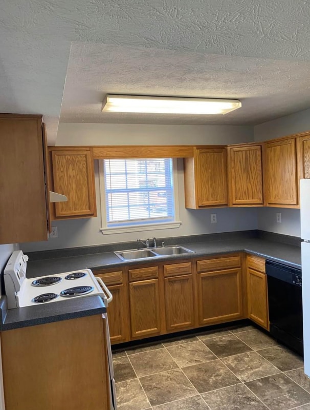 Building Photo - 106 Kenilworth Ct