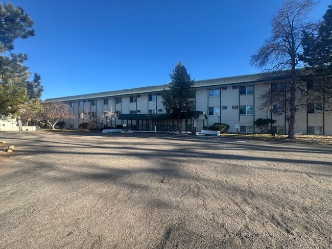 2 Bedroom Condo in Southeast Denver - 2 Bedroom Condo in Southeast Denver