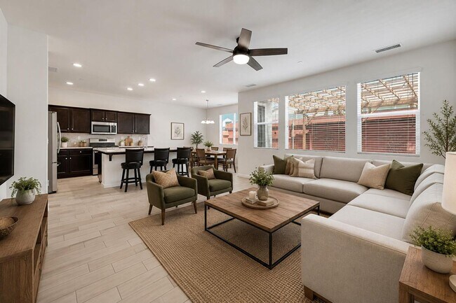 Building Photo - MOVE IN READY!! 3 BEDROOM 2 BATH HOME