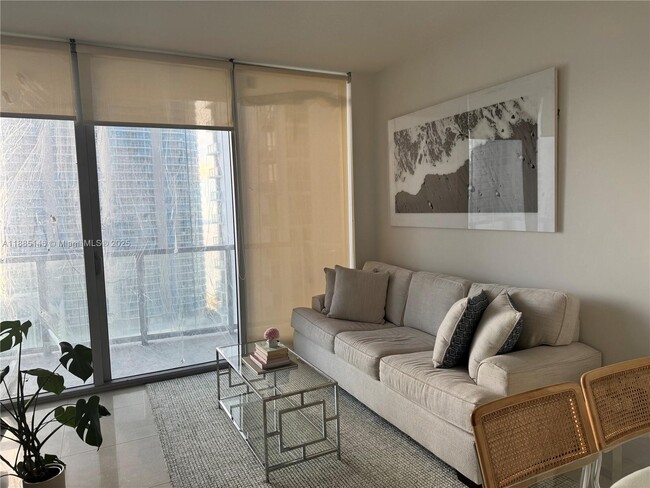Building Photo - 1050 Brickell Ave