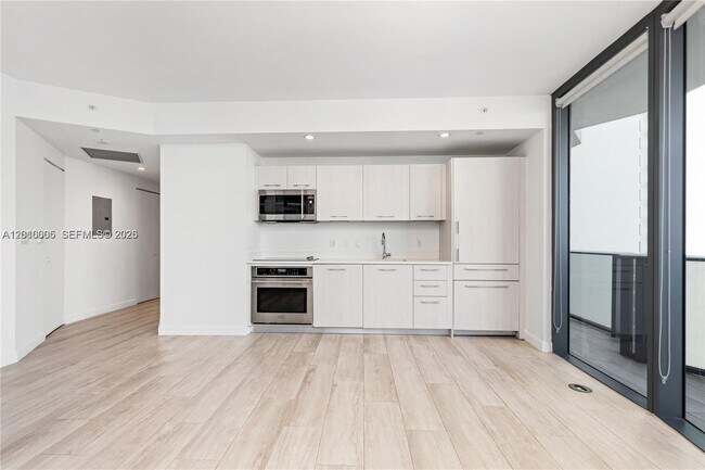 Foto del edificio - 55 SW 9th St