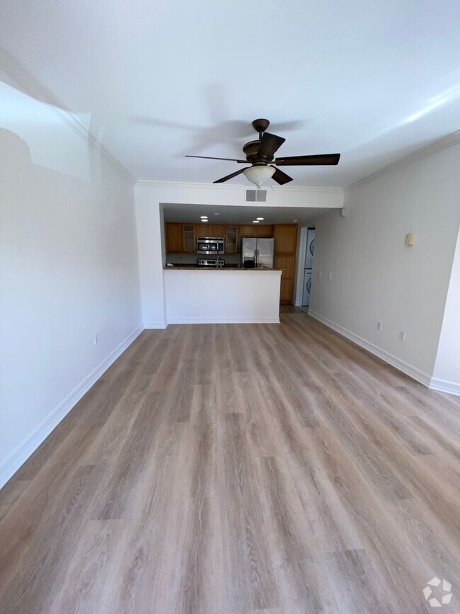 Building Photo - 15353 Maturin Dr