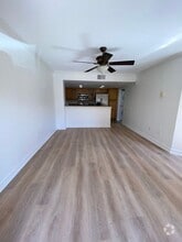 Building Photo - 15353 Maturin Dr