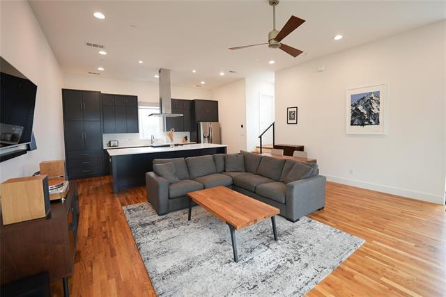 Foto del edificio - 2203 Moser Ave