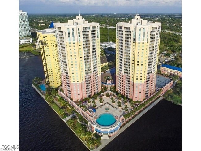 Foto del edificio - 2743 First St