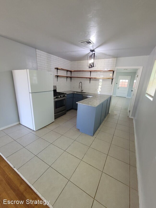 Building Photo - 4 br, 2 bath House - 114 Northrup