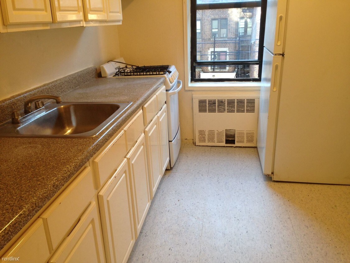 Primary Photo - 540 Ocean Ave