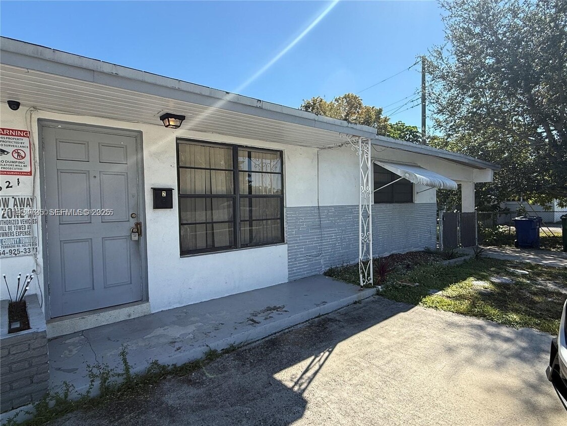 Primary Photo - 521 SW 9th St