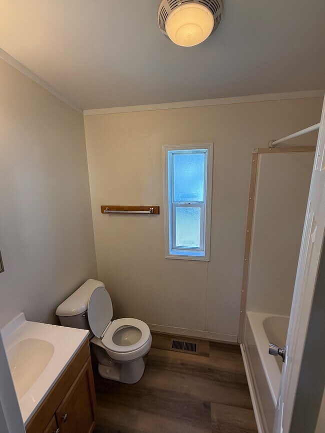 Building Photo - 13 Vanilla Ln