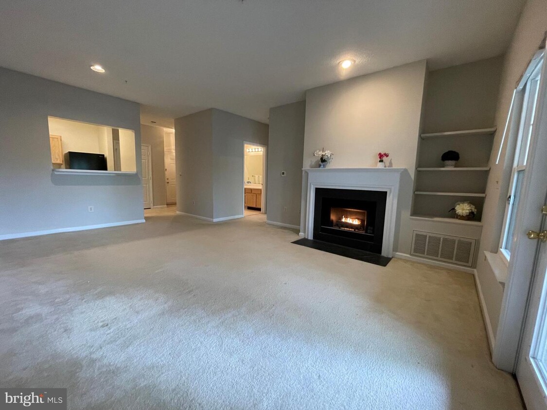 Foto principal - 12016 Taliesin Pl