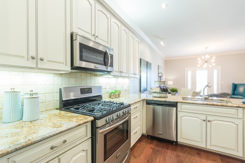 Yorkshire Apartment Homes Apartments in Richardson, TX