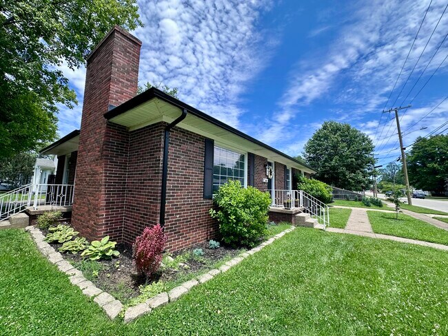 Foto del edificio - 1425 Ford Ave