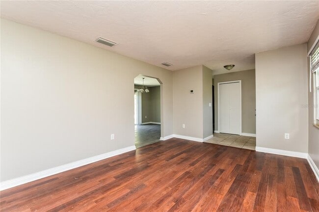 Foto del edificio - 507 67th Ave Dr W