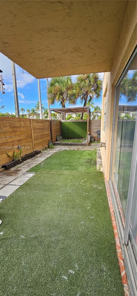 Building Photo - 4360 NW 79th Ave