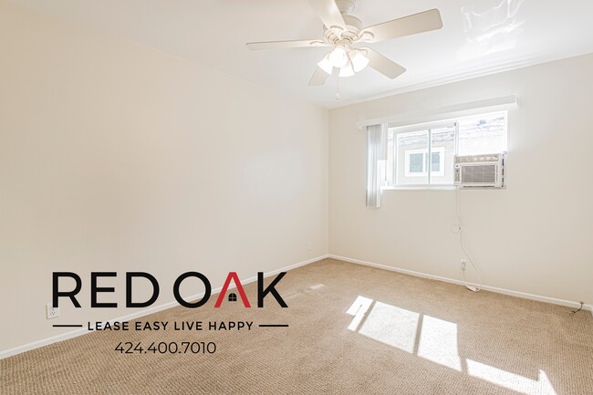 Building Photo - 642 Hayworth Ave