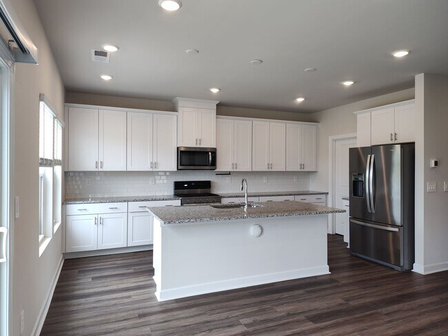 Foto del edificio - 5 BD/3.5 BA House in Shepherds Landing!
