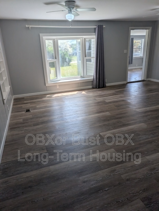 Building Photo - 111 Faris Dr