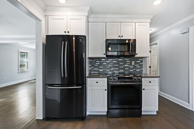 Foto del edificio - 232 Hillside Ave