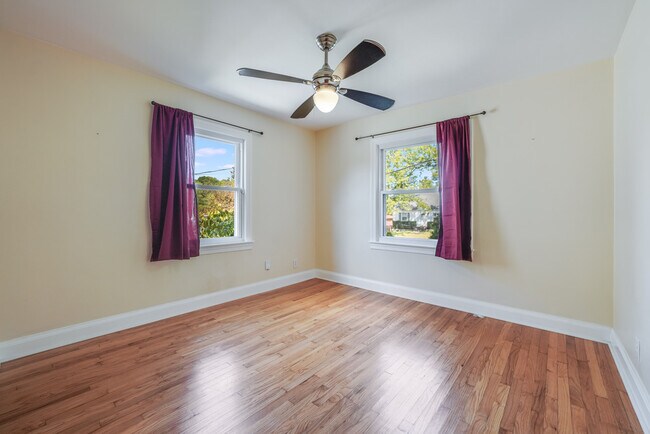 Building Photo - 3000 Meade Ave