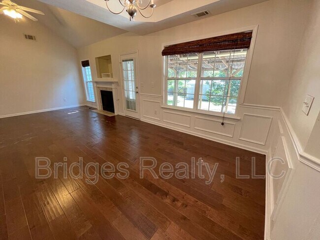 Building Photo - 5280 Pleasant Pointe Dr
