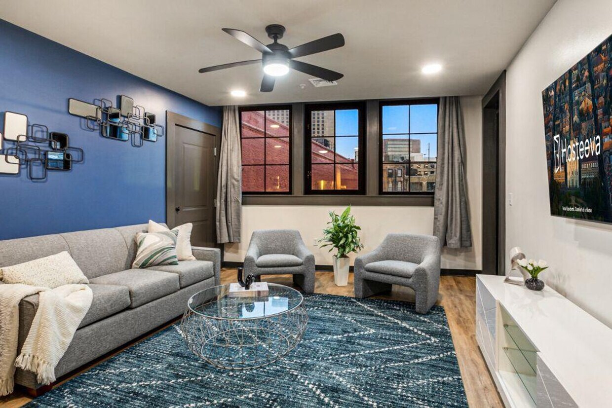 Foto principal - 611 Commerce St
