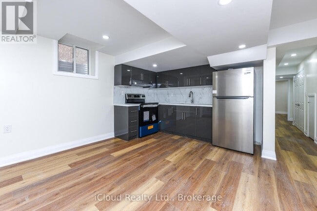 Building Photo - 5744 Philip Dr