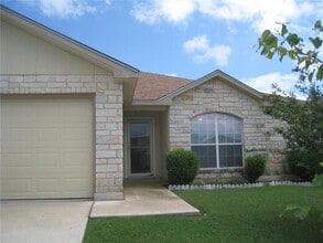 Building Photo - 236 Moonstone Dr