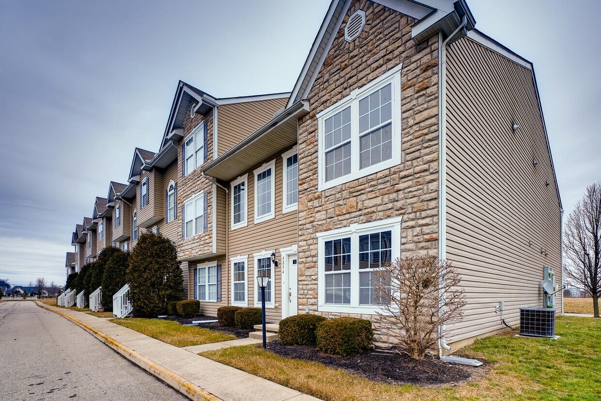 4254 Bowman Meadow Dr, Canal Winchester, OH 43110 Condo for Rent in