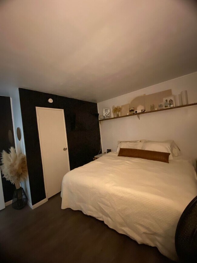 Foto del edificio - Single-Family Home