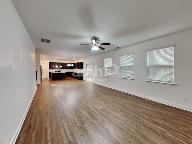 Building Photo - 103 Kirk Dr