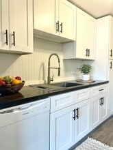 Building Photo - 521 E 5th Ave