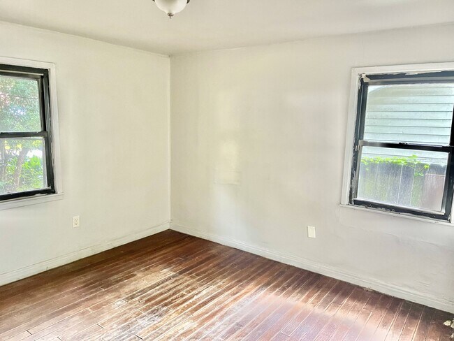 Foto del edificio - 3216 Brady St