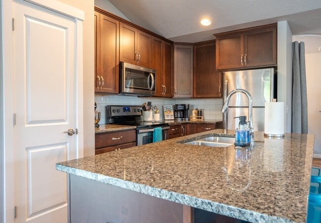 Foto del edificio - 6529 N Descartes Dr