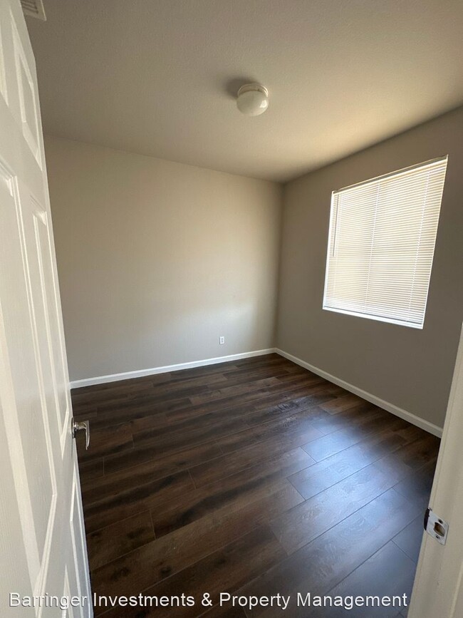 Building Photo - 4 br, 2 bath House - 3020 McCook Way