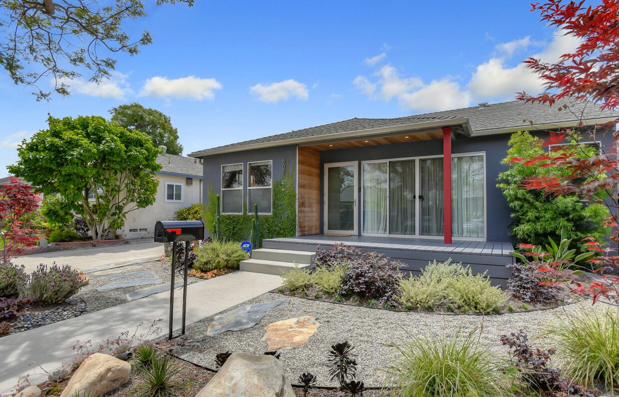 Foto principal - 807 Appleby St