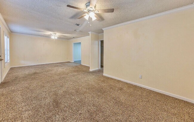 Foto del edificio - Adorable, Updated 2/1 in Arnett Benson wit...