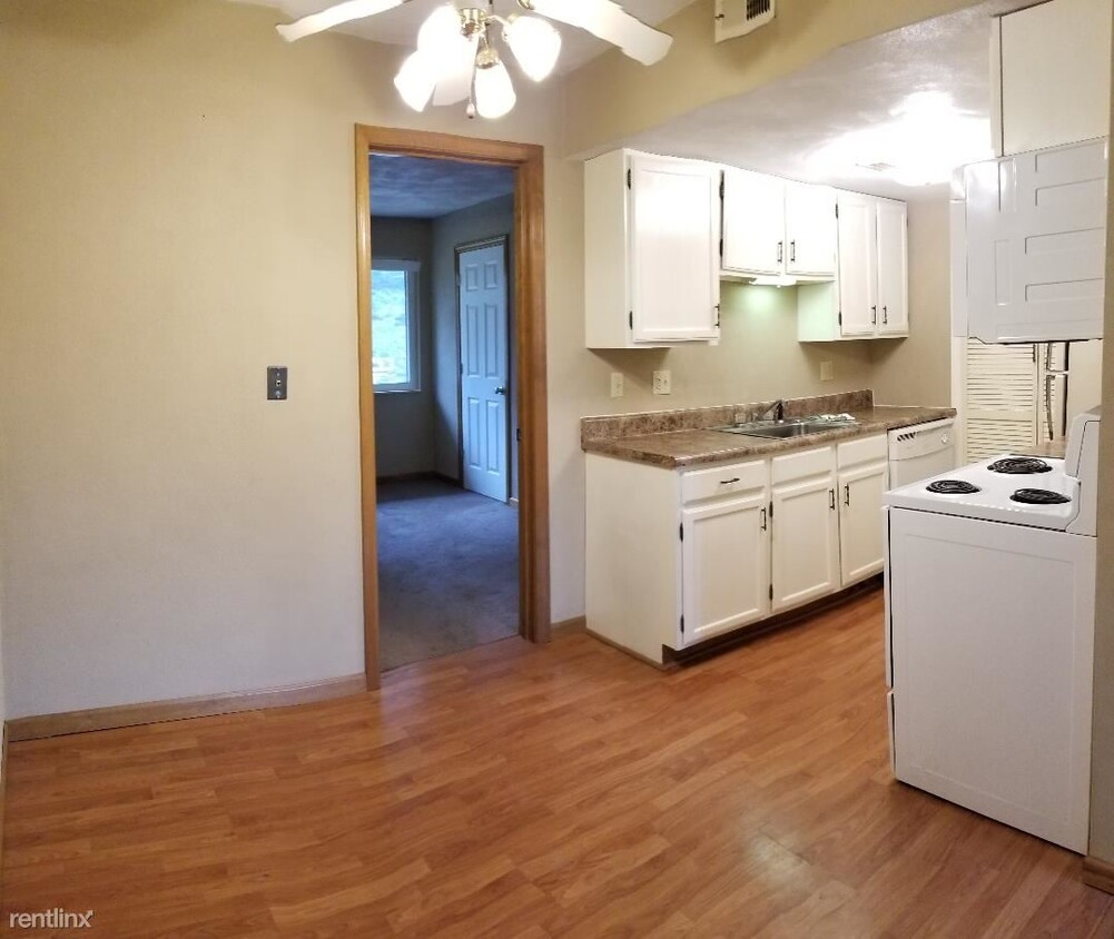 Primary Photo - 1 br, 1 bath Apartment - 525 W H St Apt 4