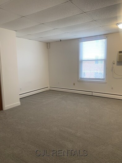 Foto del edificio - 129 Pleasant St