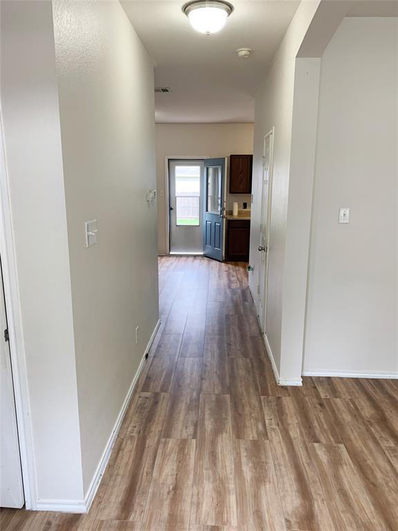 Foto del edificio - 719 Decker Dr