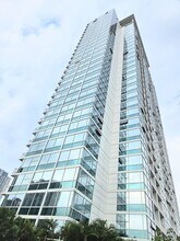 Building Photo - 909 Kapiolani Blvd