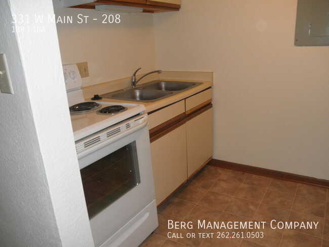Foto del edificio - 331 W Main St