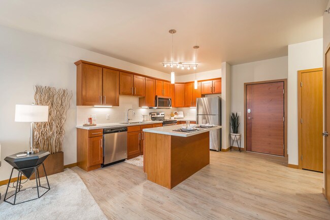 Cocina Cedar - Spring Creek Luxury Living