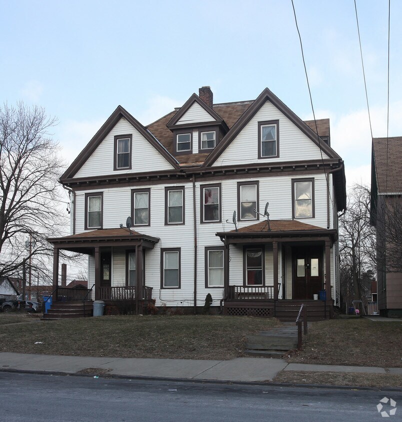Building Photo - 17-19 Downs St
