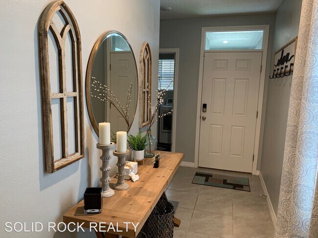 Foto del edificio - 3 br, 2 bath House - 842 Gunnison Dr